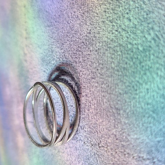 Ring - Picture 2 of 3